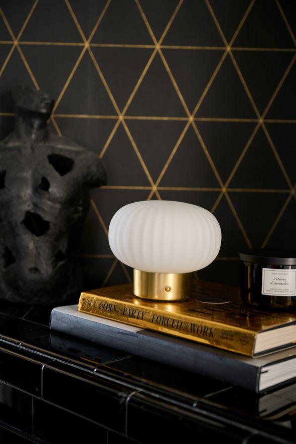 Batteridriven lampa mässing - 2