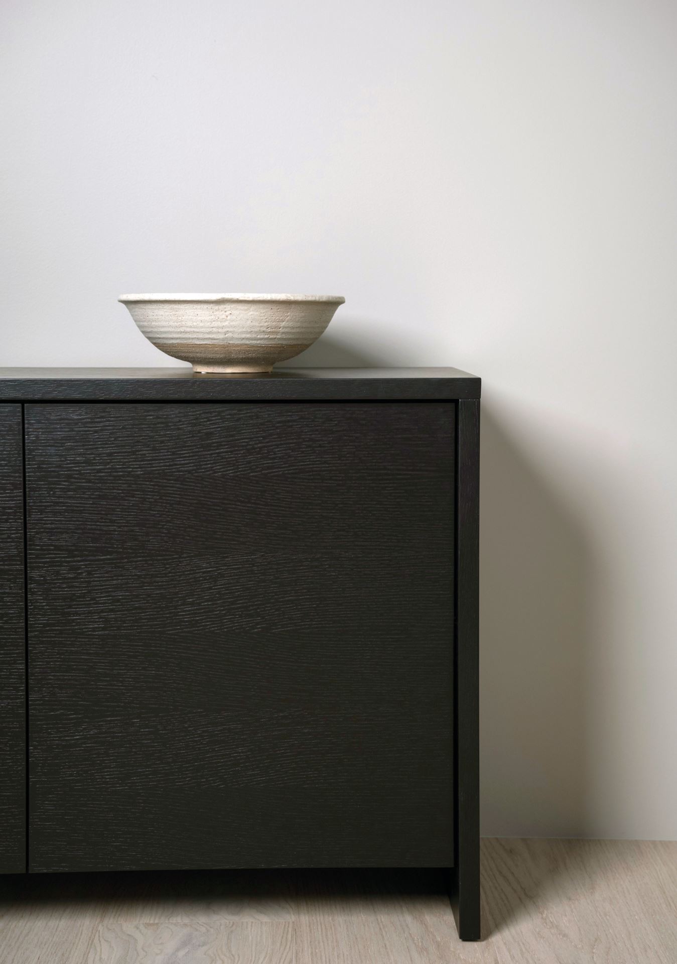 Byrå svart - 2