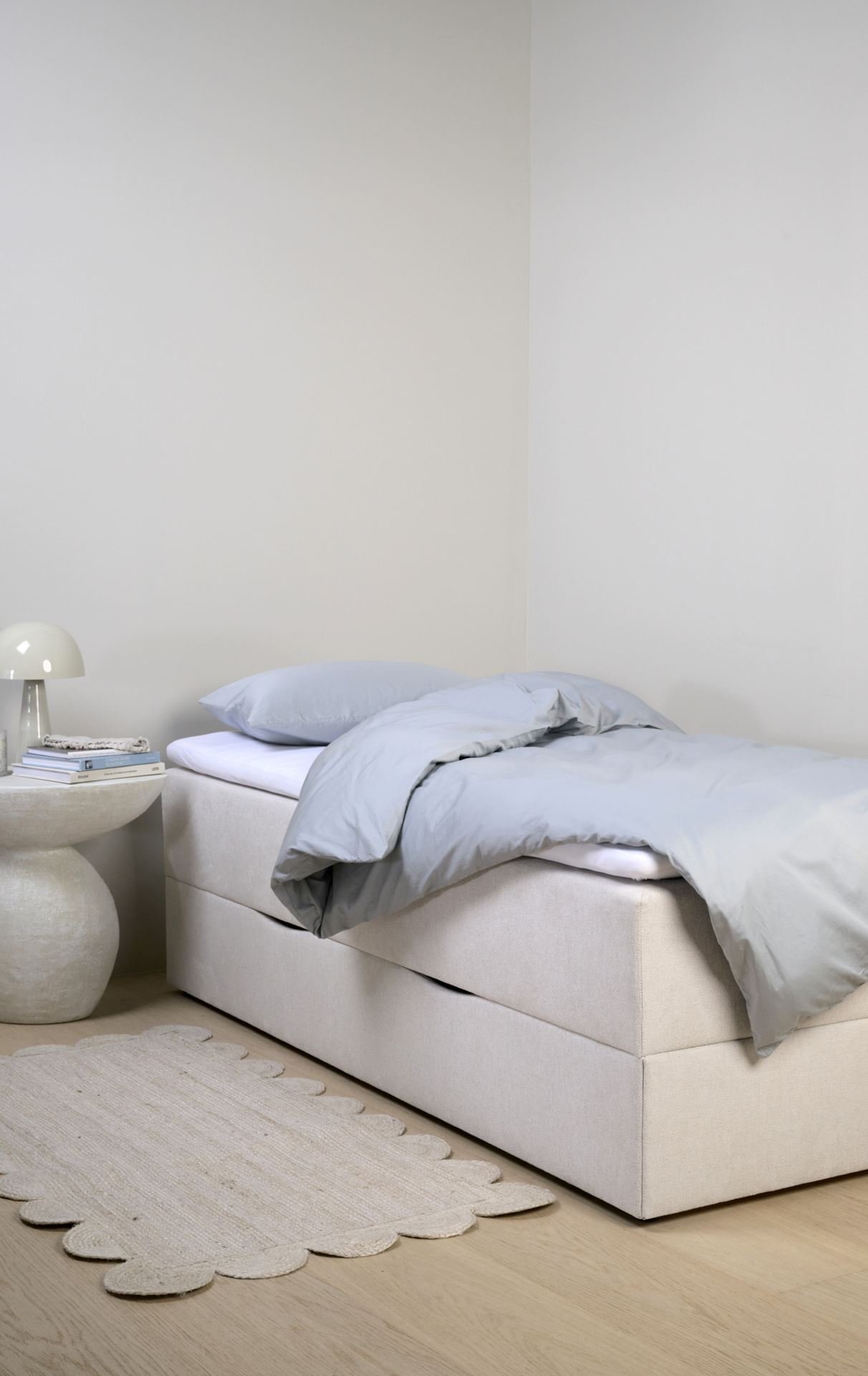 Säng med förvaring beige - 2