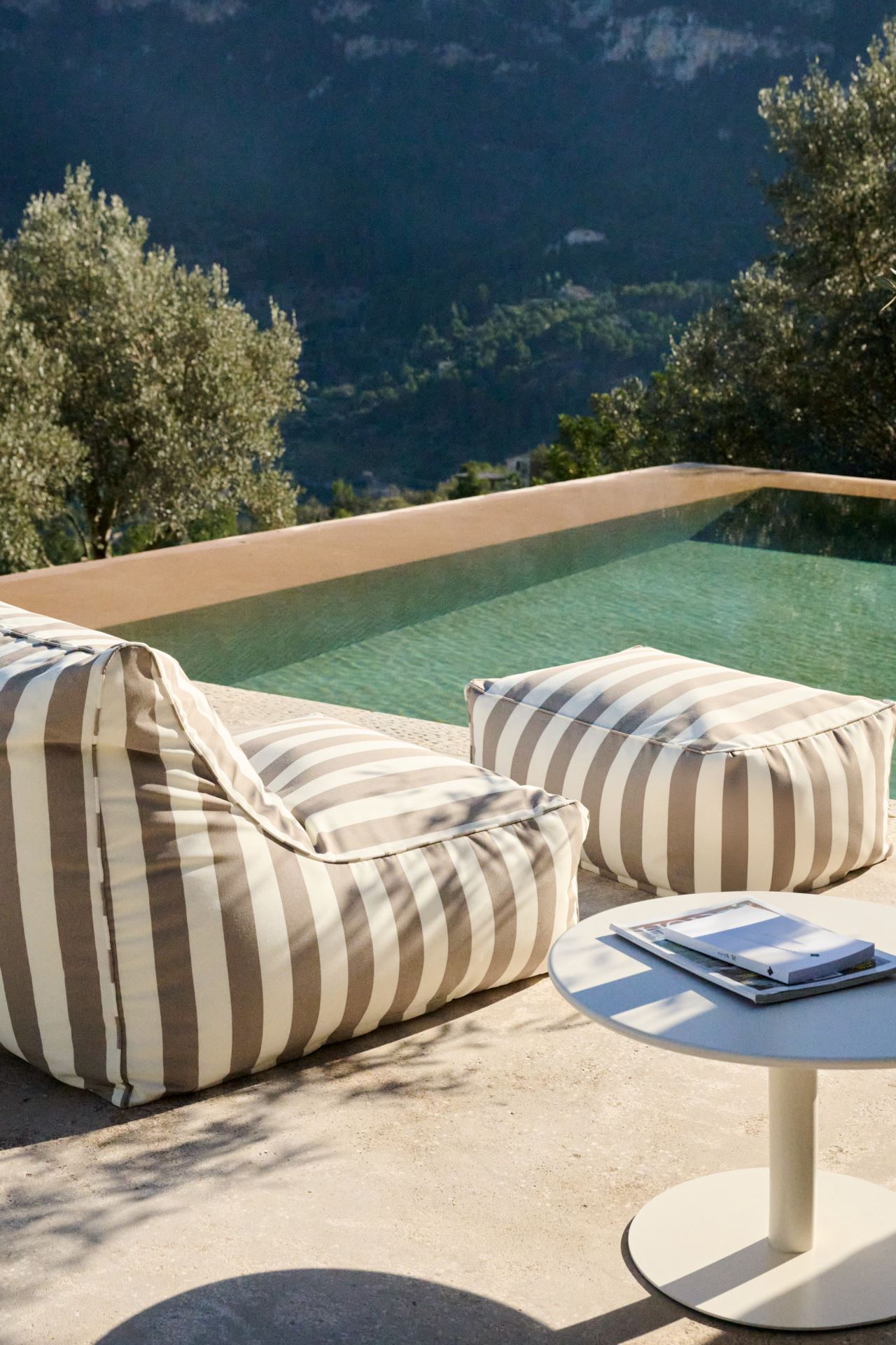 Trädgårdsbord offwhite - 2