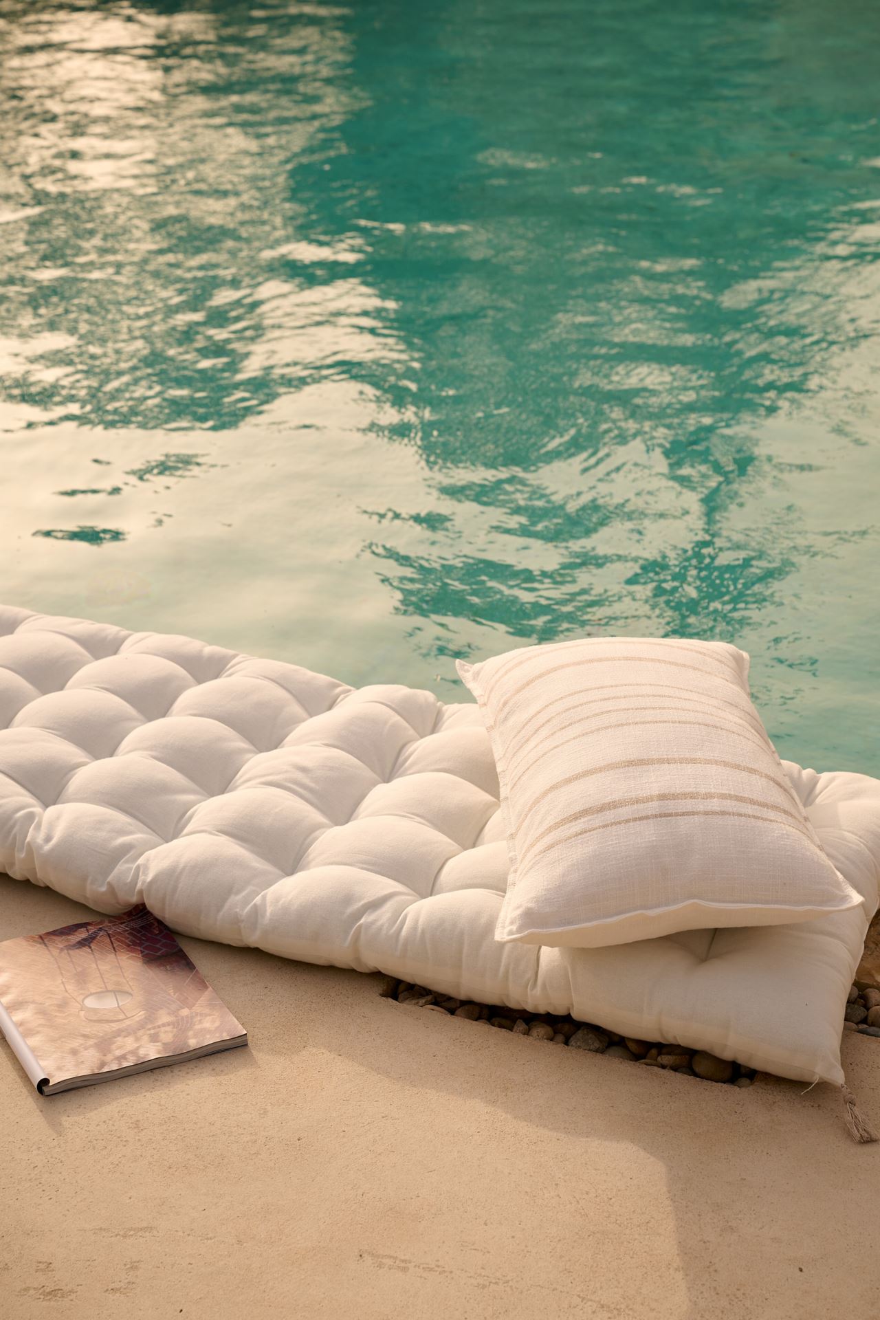 Prydnadskudde beige - 2