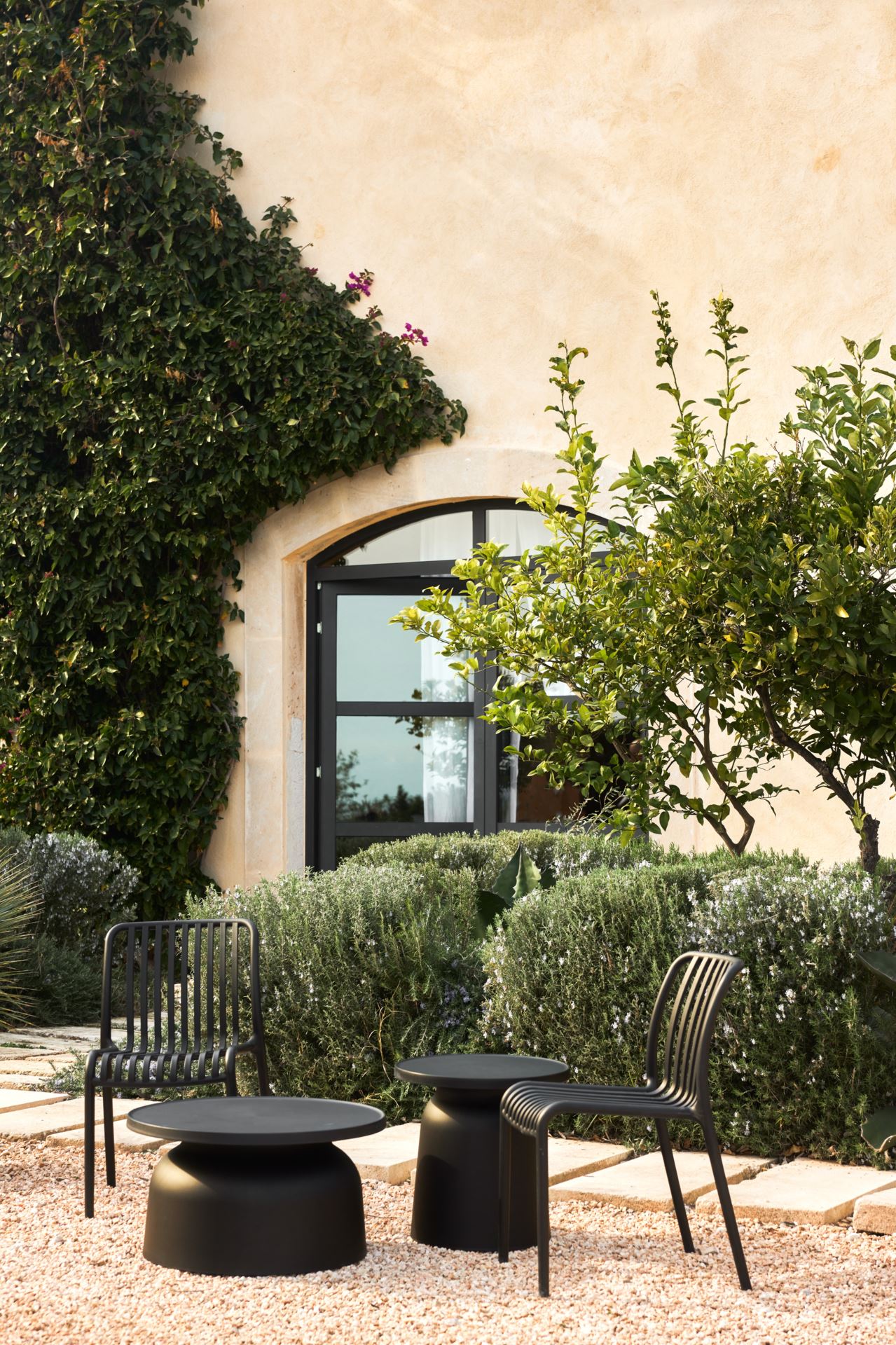 Trädgårdsbord svart - 2