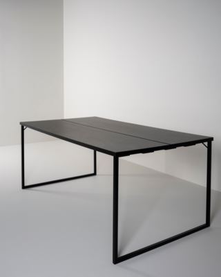 Forms & Objects Sanna matbord svart