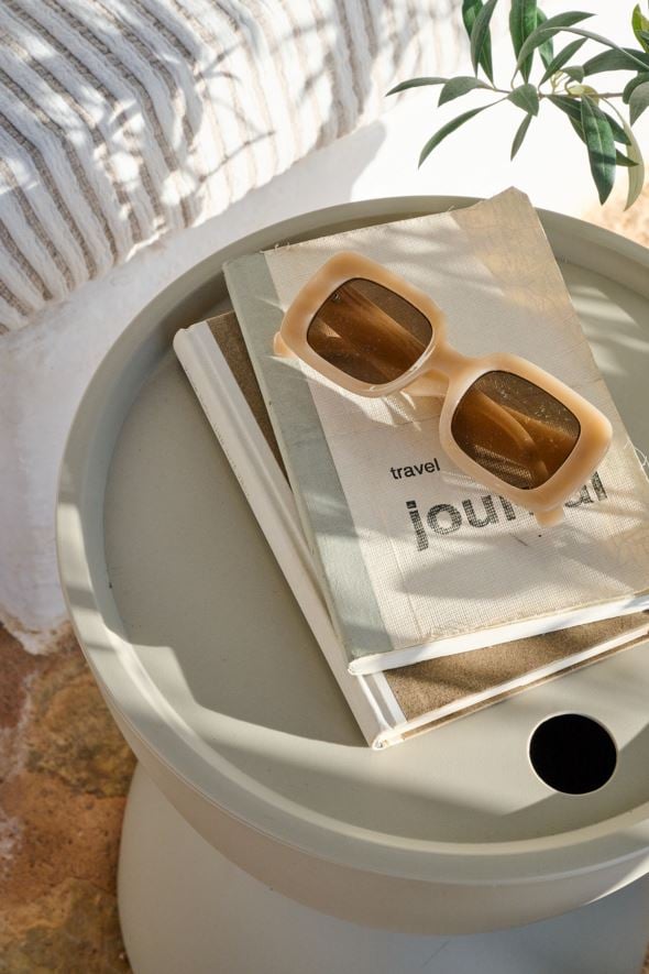 Trädgårdsbord sand - 4