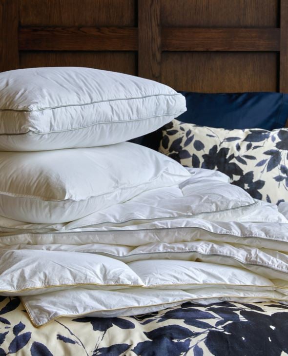 Hög fiberkudde vit - 4