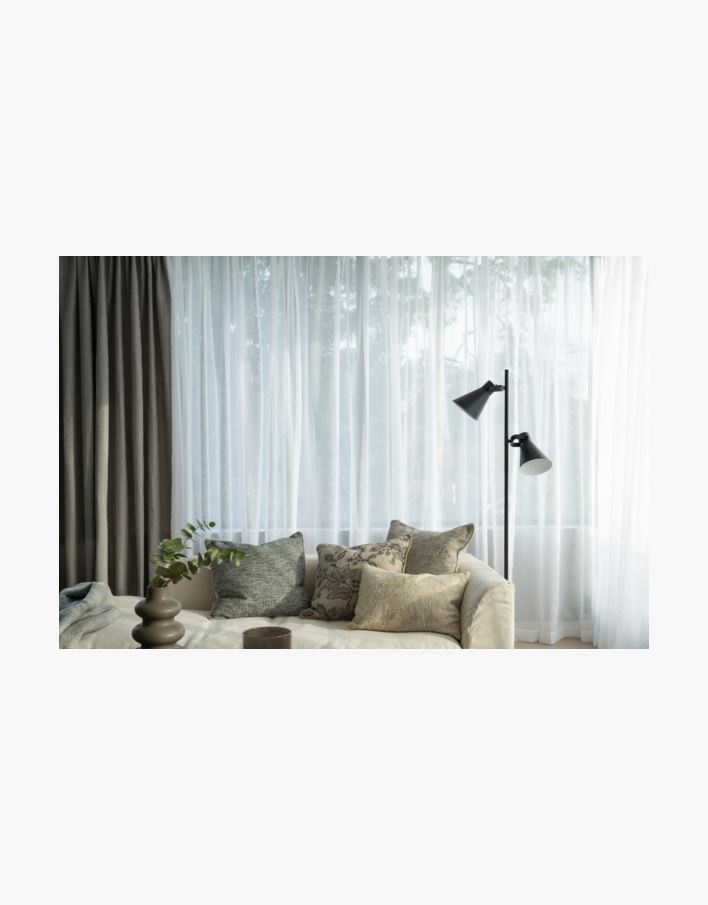 Logan golvlampa svart - ø16x154 cm svart - 1