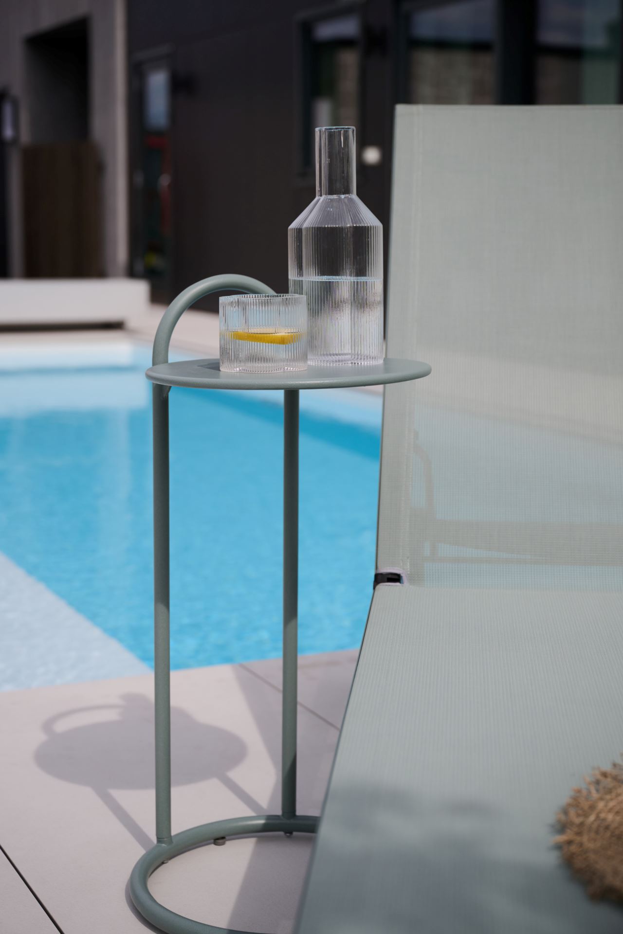 Sidobord grågön - 2