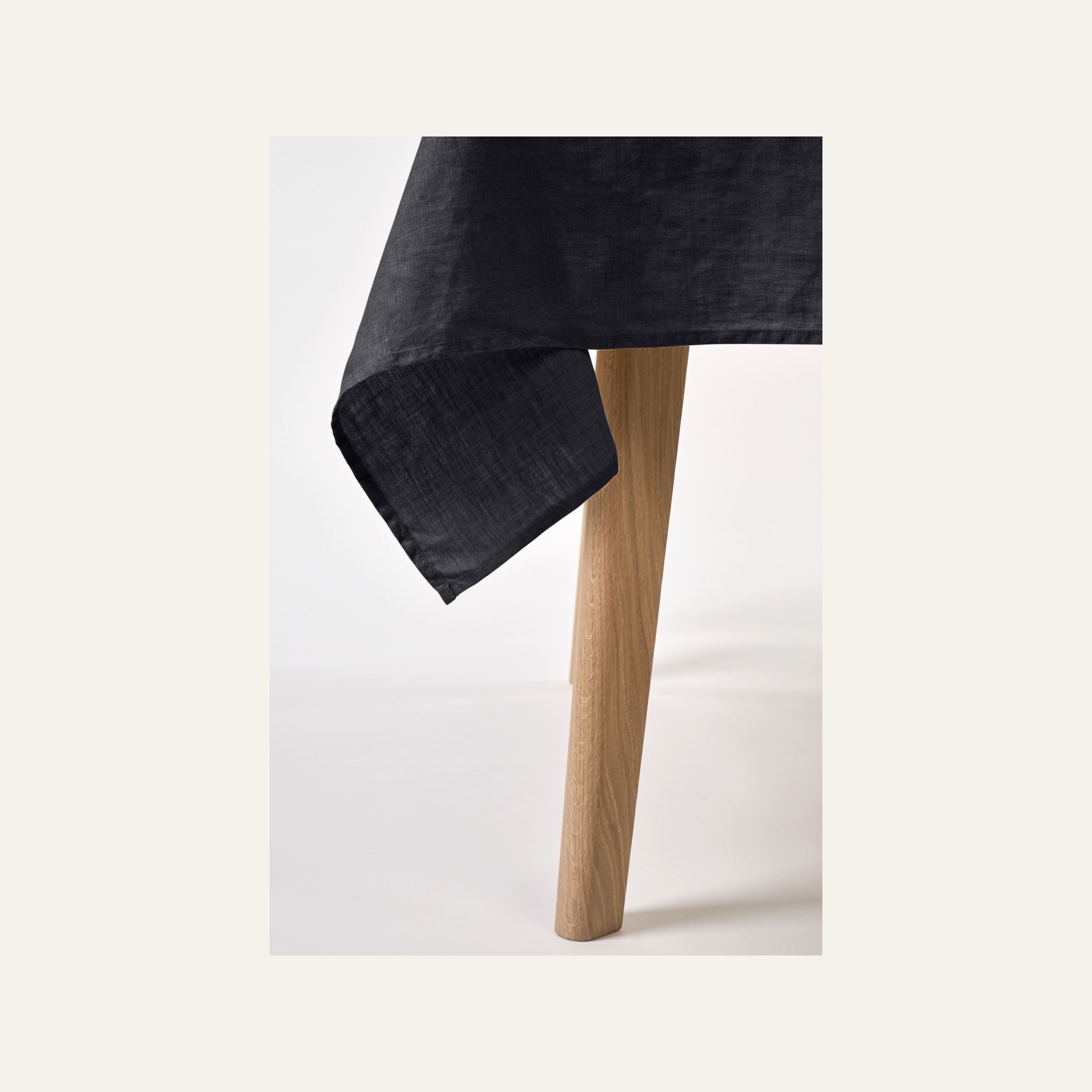 Linneduk svart - 5