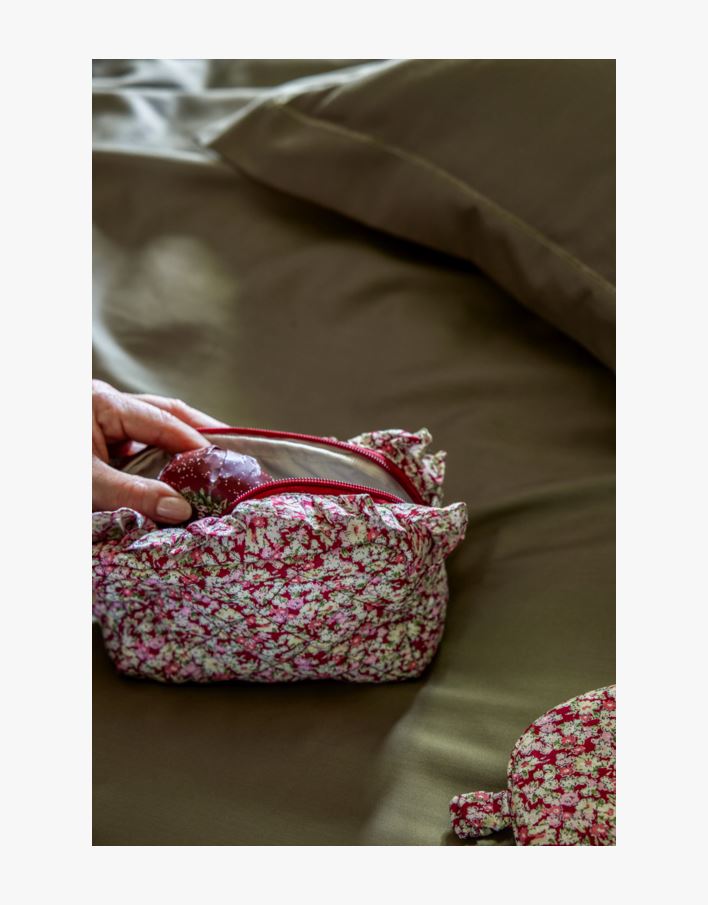 Medium necessär multi/röd - 14x20 cm multi/röd - 1